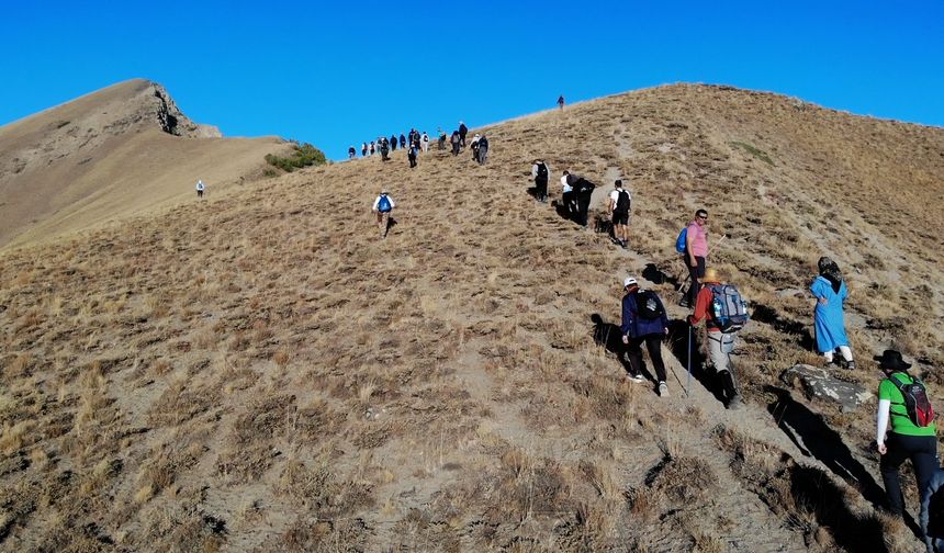 Aktivistler ve doğaseverler Nemrut’a zirve yapacak