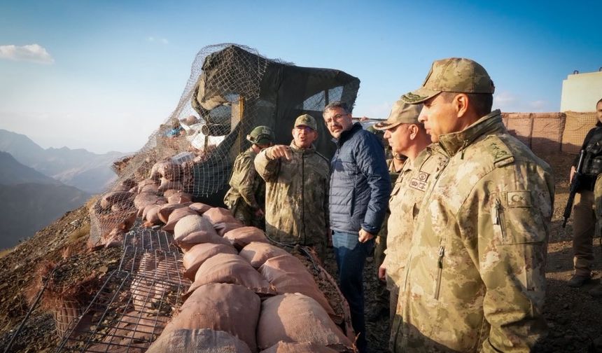 2. Ordu Komutanı Korgeneral Topaloğlu sınır noktasında