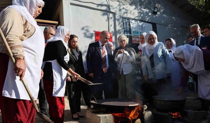 Ağın’da yöresel leblebi yapımı etkinliği