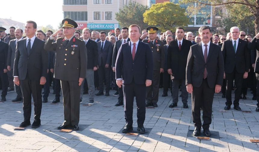Erzincan’da 10 Kasım Atatürk’ü Anma Günü