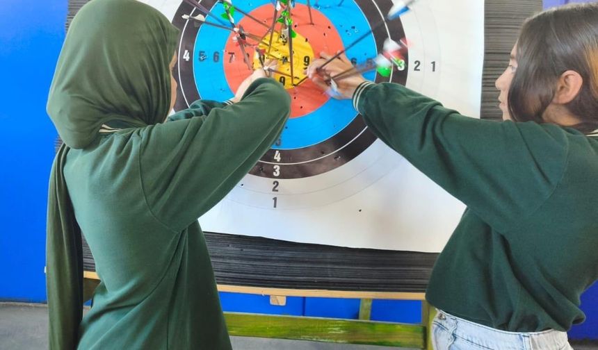 Korkut’ta okçuluk antrenmanları yoğun katılımla sürüyor