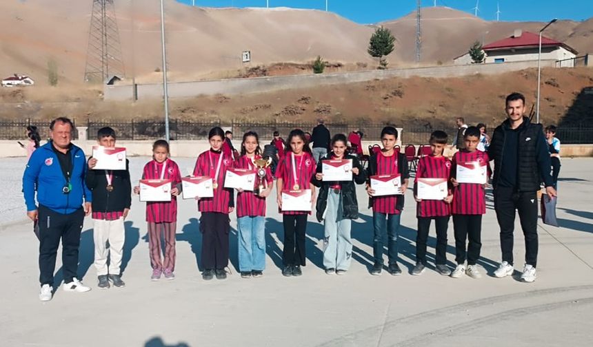 Bitlis’te Okul Sporları Bocce İl Birinciliği sona erdi