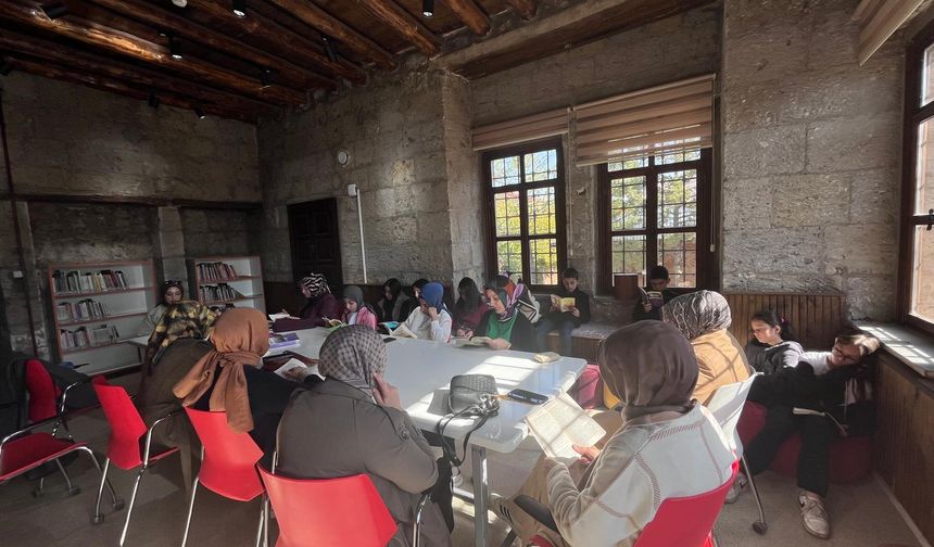 Bitlis’te aileler kütüphanelerde buluşacak