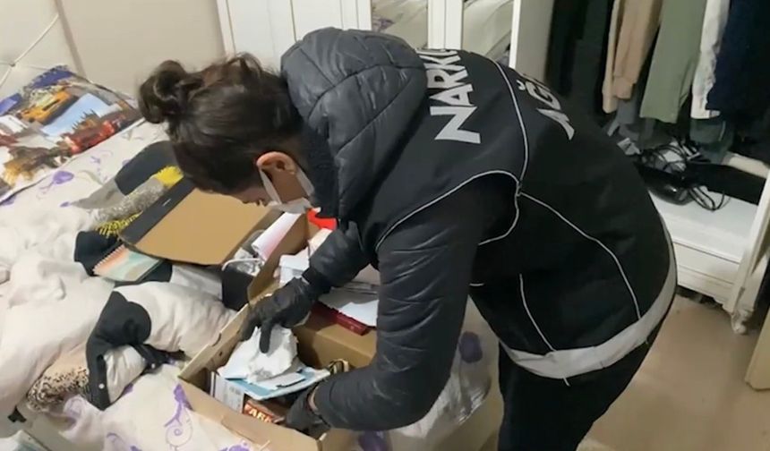 Ağrı polisi uyuşturucuya geçit vermedi: 8 şüpheli gözaltına alındı