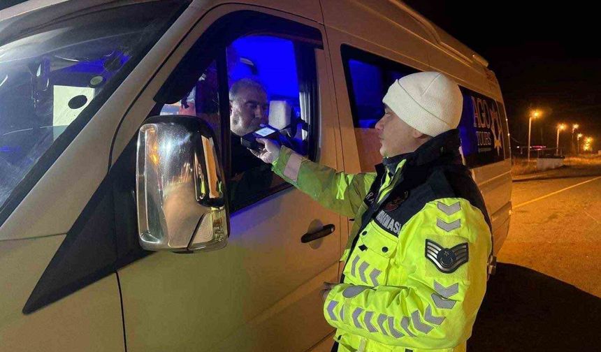 Ağrı'da trafik uygulamasında 49 araç trafikten men edildi