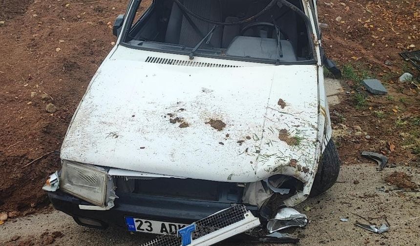 Elazığ'da otomobil takla attı, sürücü ise hafif yaralandı