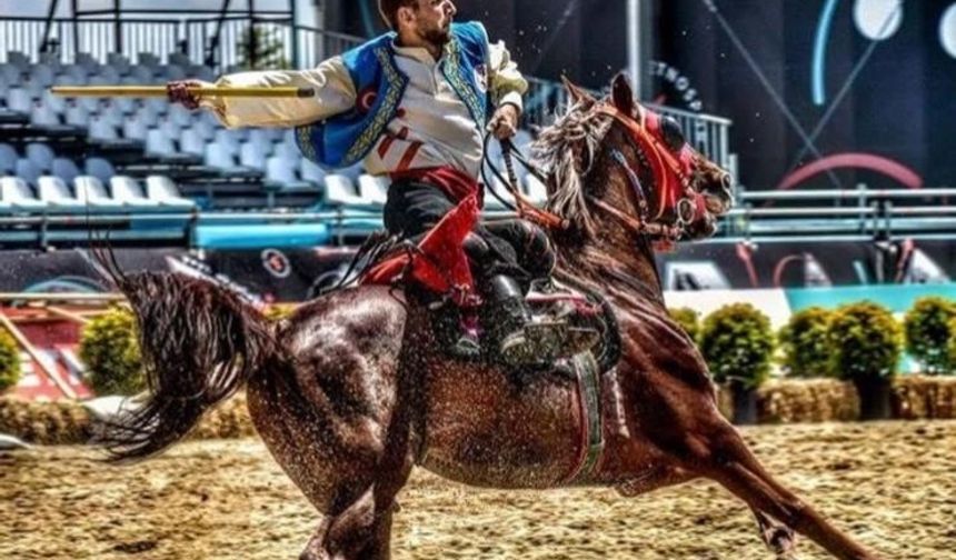 Erzincan'da cirit gösterisi sevenlerle buluşuyor