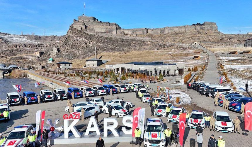 Kars Emniyet ve Jandarmaya yeni araç takviyesi yapıldı