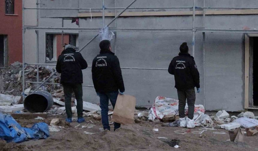 Malatya'da inşaatın çatısından düşen işçi ağır yaralanarak hastaneye kaldırıldı