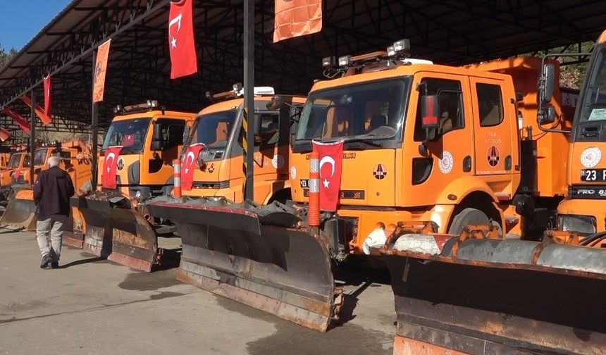 Tunceli 200 araç ve 842 personelle yoğun mesaiye hazır