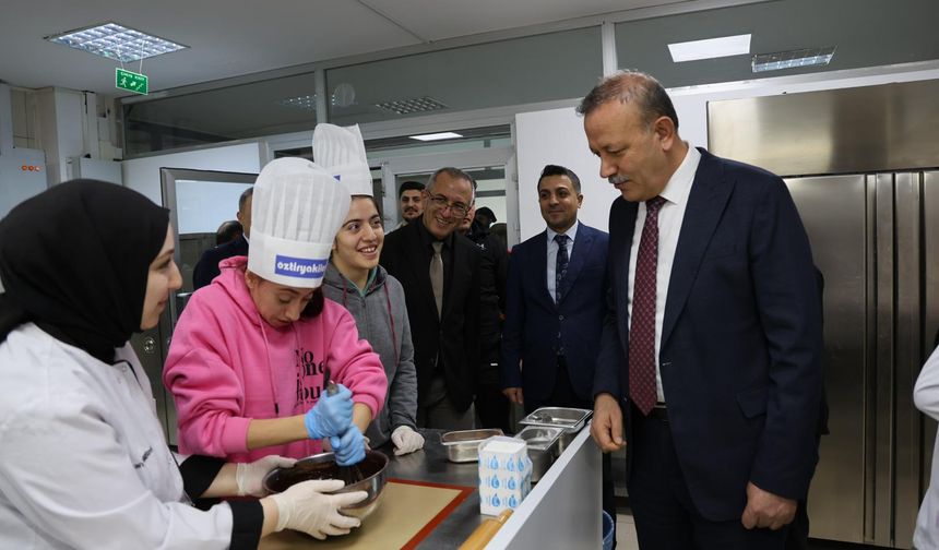 Ahlat’ta özel öğrenciler için gastronomi mutfağında unutulmaz gün