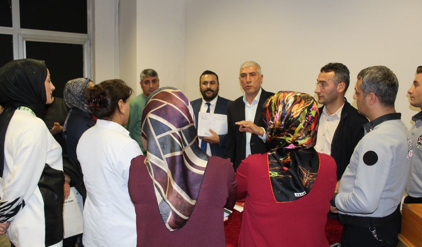 Tatvan Devlet Hastanesi’nde sekreterlik hizmetlerine yönelik eğitim toplantısı düzenlendi