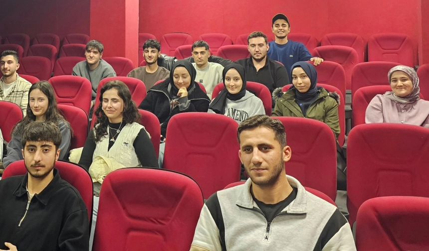 Güroymak’ta gençlere yönelik diksiyon eğitimleri başladı