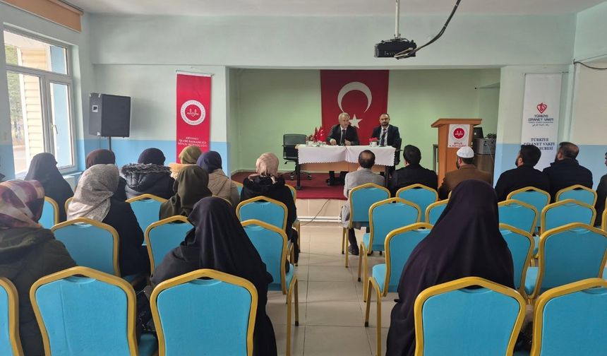 Bitlis’te geçici öğreticilere yönelik seminer düzenlendi