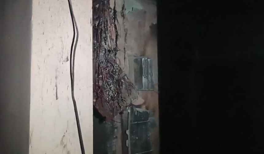 Tatvan’da elektrik kontağından çıkan yangın korkuttu