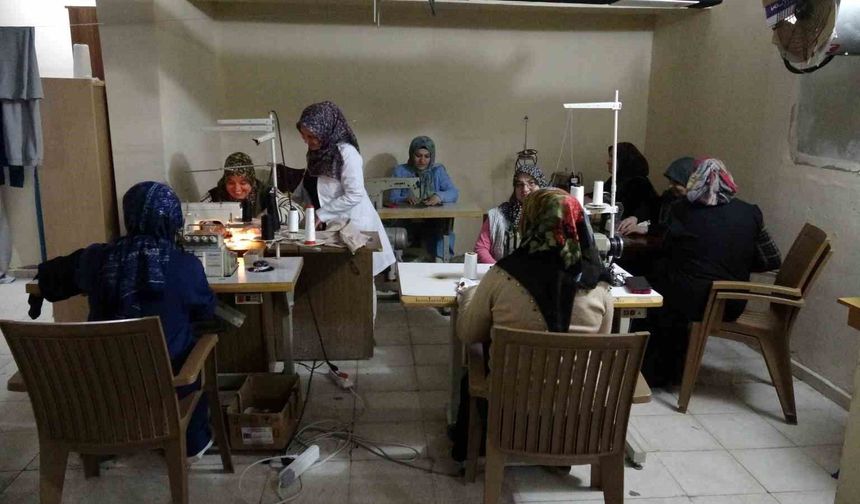 Akçadağ’da cezaevi personeli eşlerine meslek desteği