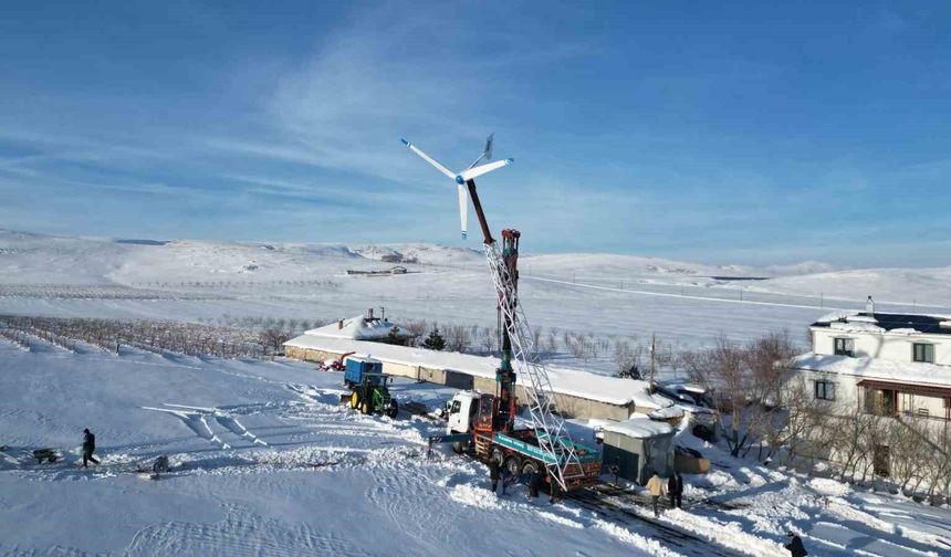 Ata mesleğini rüzgârgülüyle geleceğe taşıyor