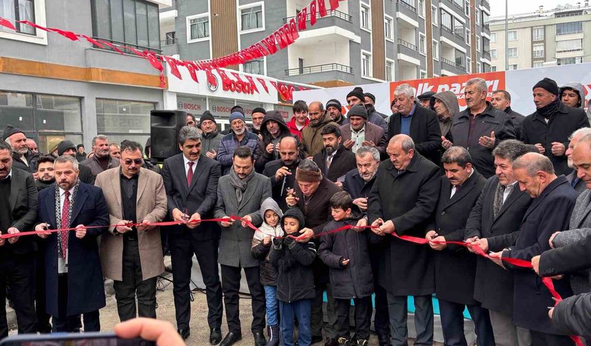 Halk pazarı Aşkale şubesiyle büyümeye devam ediyor