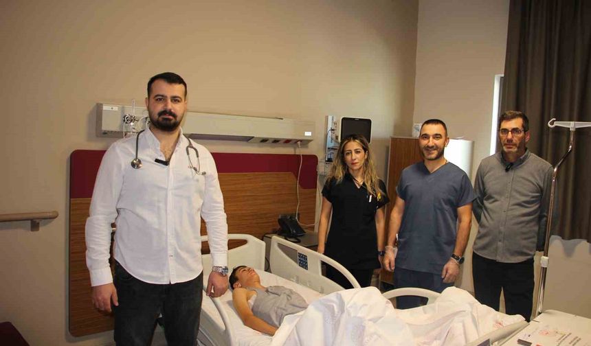 “Kunduracı göğsü” hastalığına Elazığ’da umut olan tedavi