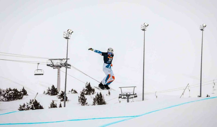 Snowboard FIS European Cup Erzincan Yarışmaları start verdi