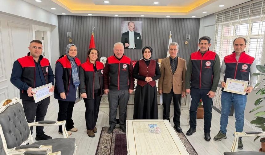 Taşlıçay’da sahipli köpeklerin kimliklendirme çalışmaları sona erdi