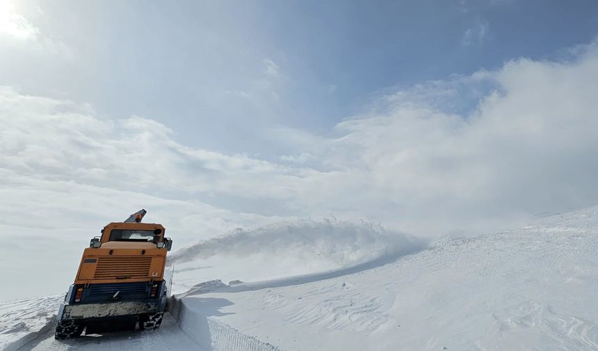 Aydınlar Beldesinde karla mücadele