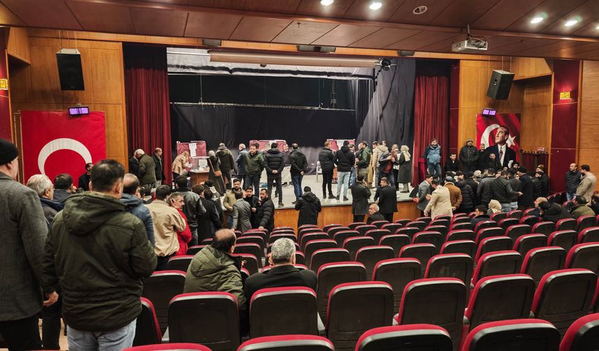 Ahlat’ta esnaf odası seçim heyecanı