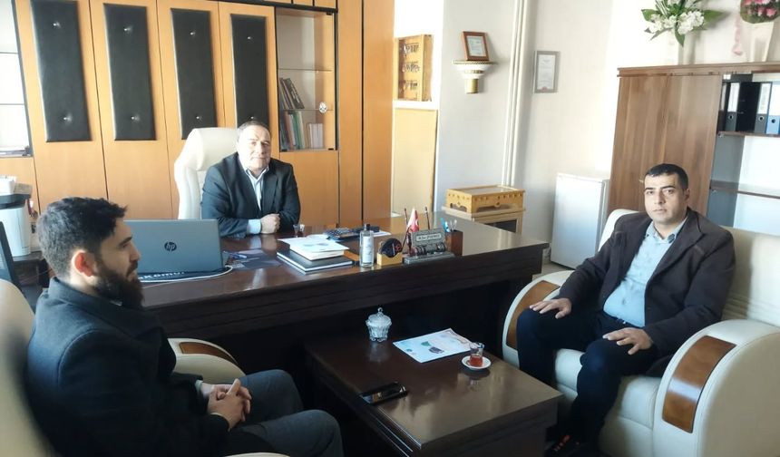 Hizan’da liselere umre ödüllü gençlik bilgi yarışması tanıtımı