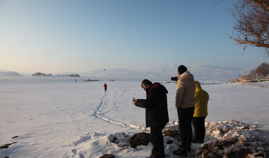 Nazik Gölü fotoğraf tutkunlarının uğrak noktası oldu