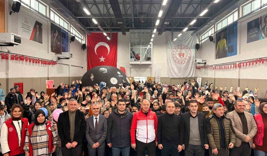 Binlerce kişi GSB Kış Kulübü etkinliklerinde buluştu