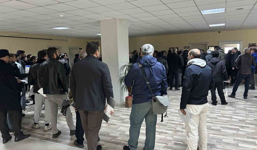 APP plaka değişiminde süre uzatıldı yoğunluk azalmadı