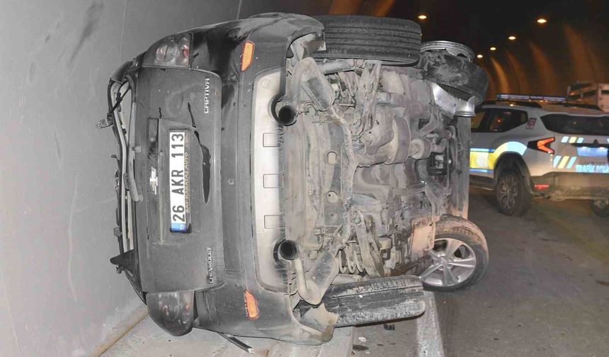 Bitlis 8 Ağustos Tünelinde kaza: 2 kişi yaralı