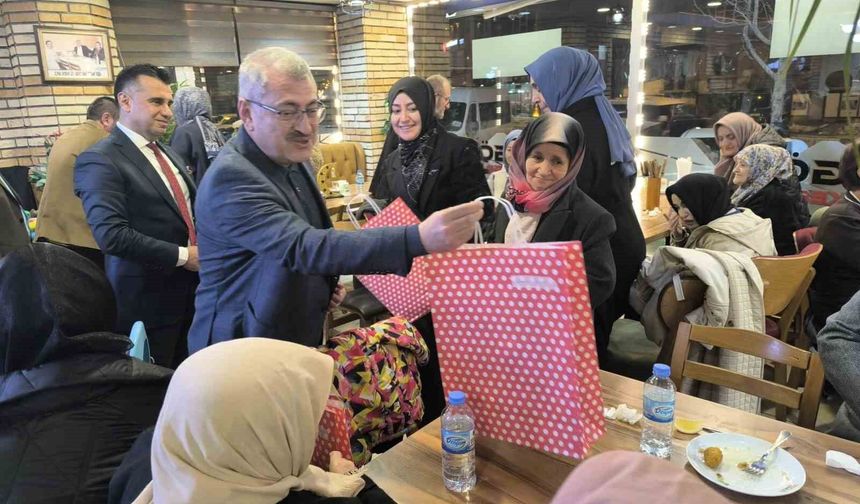 Erzurum'da 'İyilik Buluşmaları, Gönül Köprüsü’ kuruldu