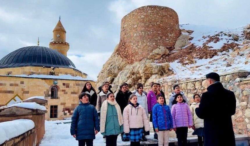 İshak Paşa Saray’ında Ramazan ezgileri yankılandı