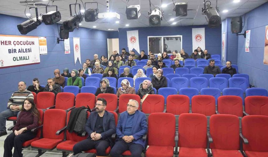 Muş'ta 'Çocukla Etkili İletişim' eğitimi