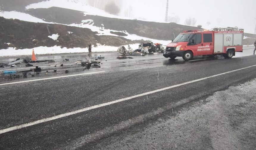 Bitlis’te feci trafik kazası: 2 ölü, 5 yaralı