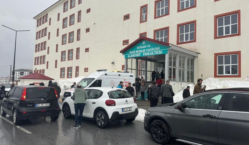 Bitlis’te EKPSS heyecanı: Adaylar sınavda ter döktü