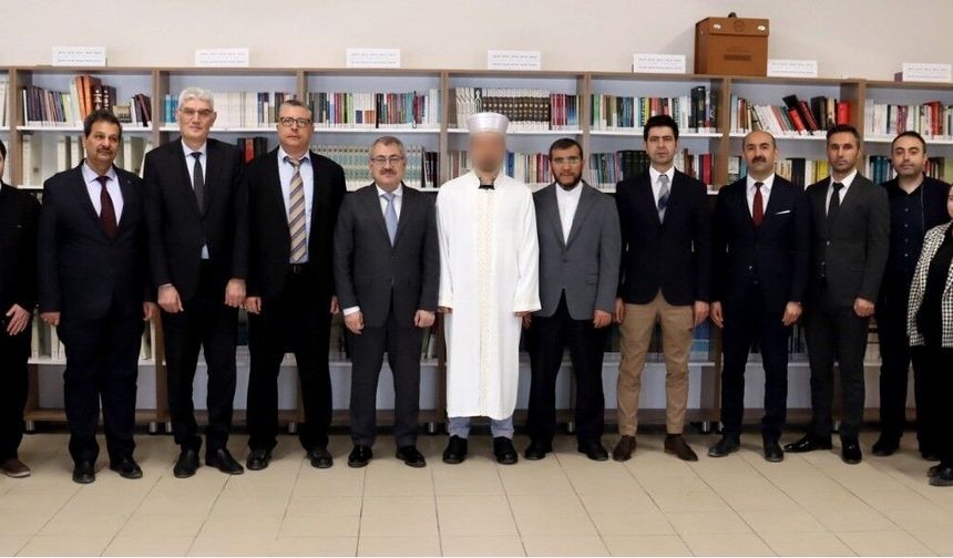 Cezaevinde hafız oldular