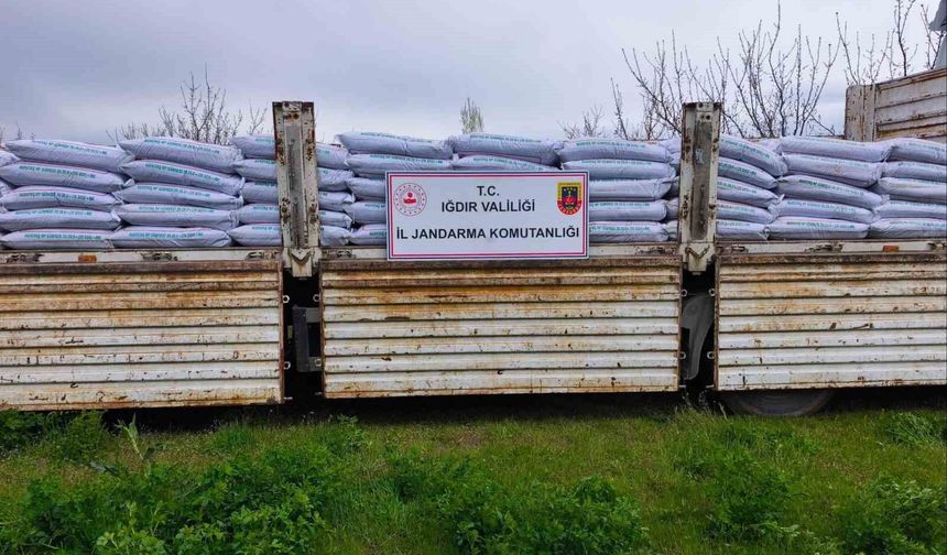 Iğdır'da kaçak gübre operasyonunda 30 ton ürün yakalandı