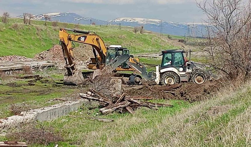 Kars-Gümrü demiryolu hattında çalışmalar start verdi