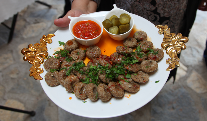 Ahlat’ta coğrafi işaretli lezzetler yarışacak