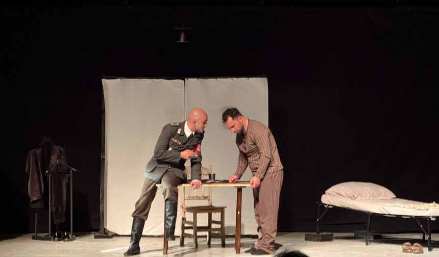 “Satranç” oyunu Bitlis’te üçüncü kez sahnelendi