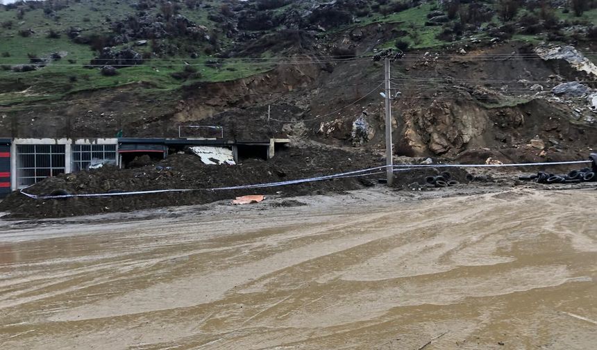 Bitlis’te aynı noktada ikinci heyelan