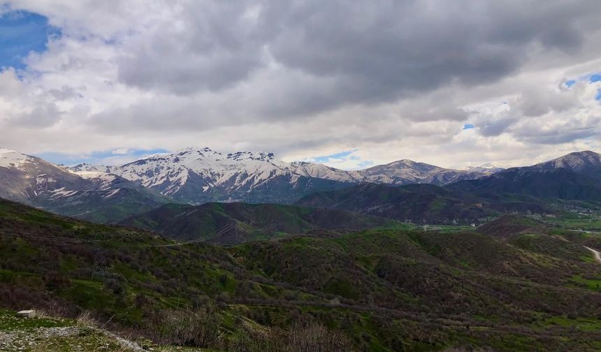 Bitlis’te Yağışlı Hava Devam Ediyor