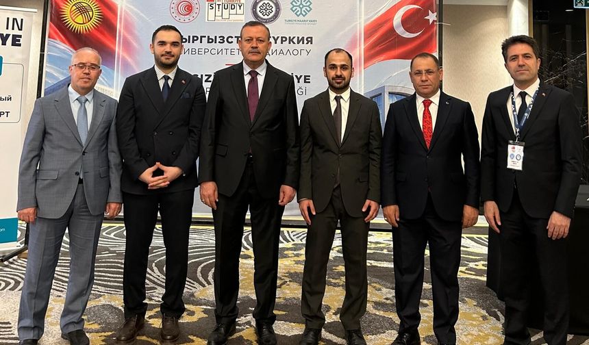 Bitlis Eren Üniversitesi Rektörü Elmastaş, Bişkek’teki Eğitim Fuarına Katıldı