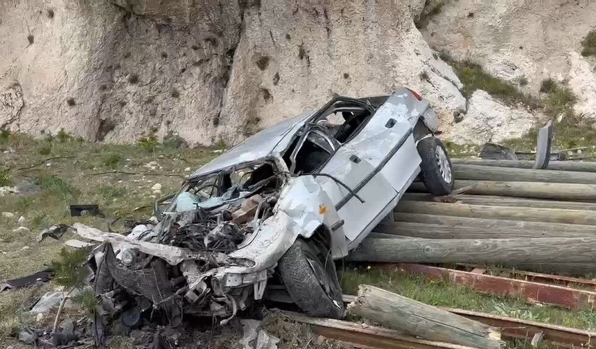 Adilcevaz’da kontrolden çıkan otomobil uçuruma uçtu: 1 ölü