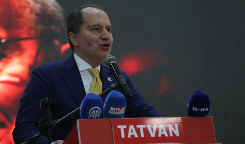 Fatih Erbakan Tatvan’da partililerle buluştu