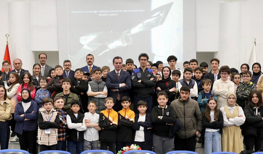 Türkiye’nin Astronotu Atasever, Bitlisli gençlerle buluştu