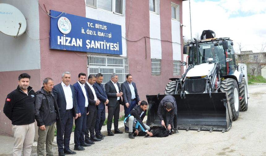 Hizan İlçe Özel İdaresi araç filosunu güçlendirdi