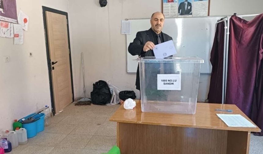 Başkale'de 4 mahallede muhtarlık seçimi yeniden yapıldı